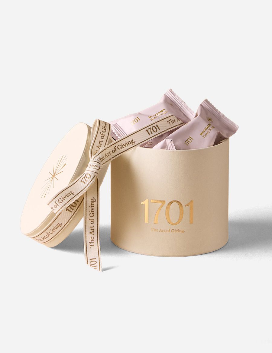 Honey Nougat Filled Mini Hat Box 180g Macadamia Vanilla Cream