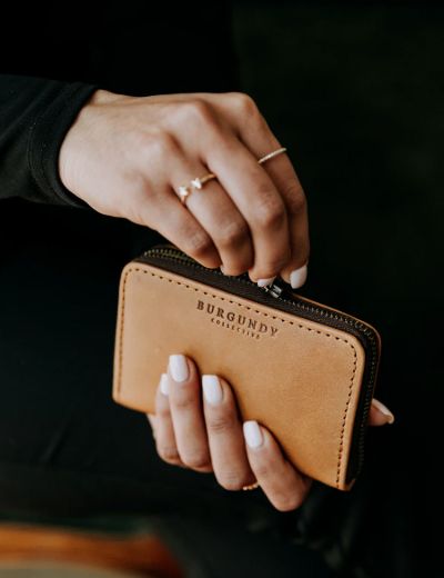 Small Zip Wallet Tan