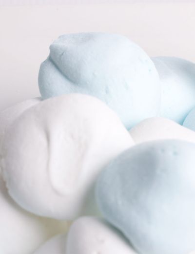 Blueberry and Vanilla Marshmallow Puffs 120g
