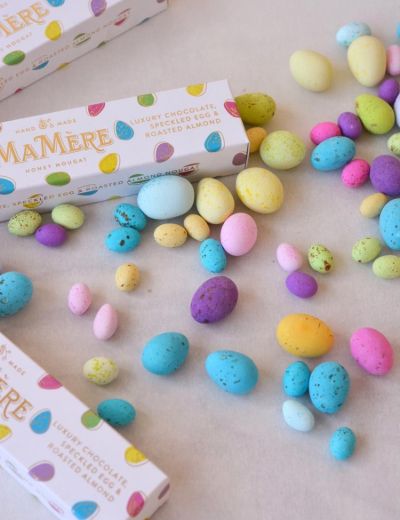 Luxury Chocolate Speckled Egg Nougat Bar 125g