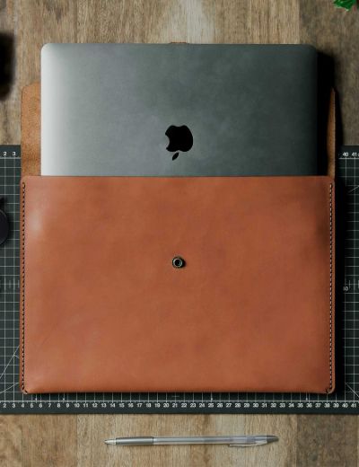 13 Inch Leather MacBook Sleeve Minimalist Range Chocolate