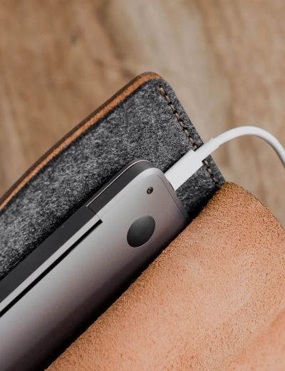 13 Inch Leather MacBook Sleeve Minimalist Range Chocolate
