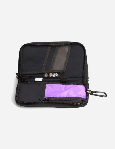 Recycled Voyager Travel Wallet – Onyx
