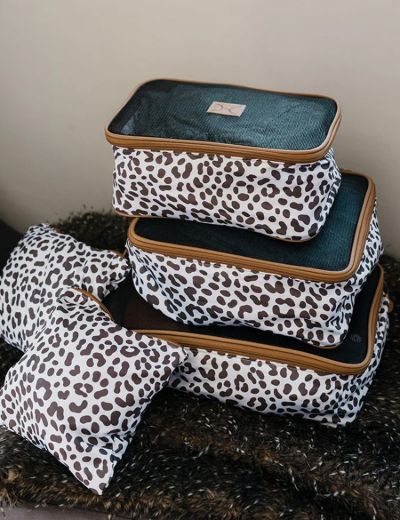 Travel Pods Cheetah White