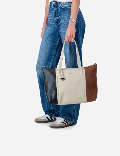 Picture of Classic Tote Bag Black Cream Brown