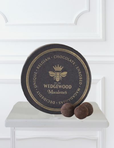 Picture of Milk & White Belgian Chocolate Mochaccino Macalettes Hat Box