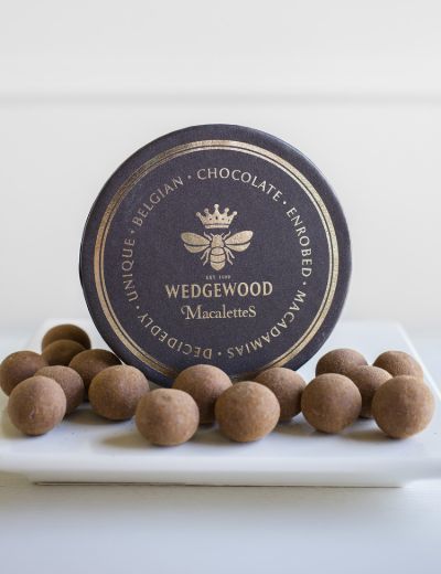 Picture of Milk & White Belgian Chocolate Mochaccino Macalettes Hat Box