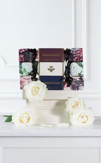 Picture of Small Macadamia Honey Nougat Cracker – 3 Bon Bons